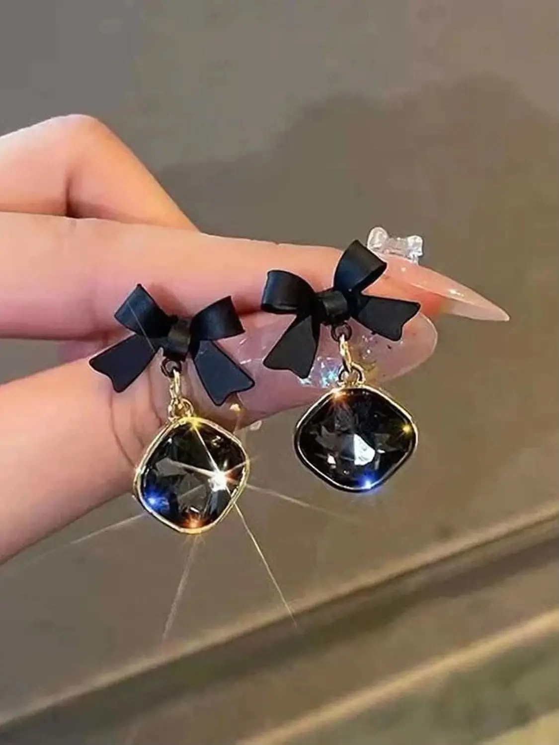 BLACK BOW KOREAN EARRING